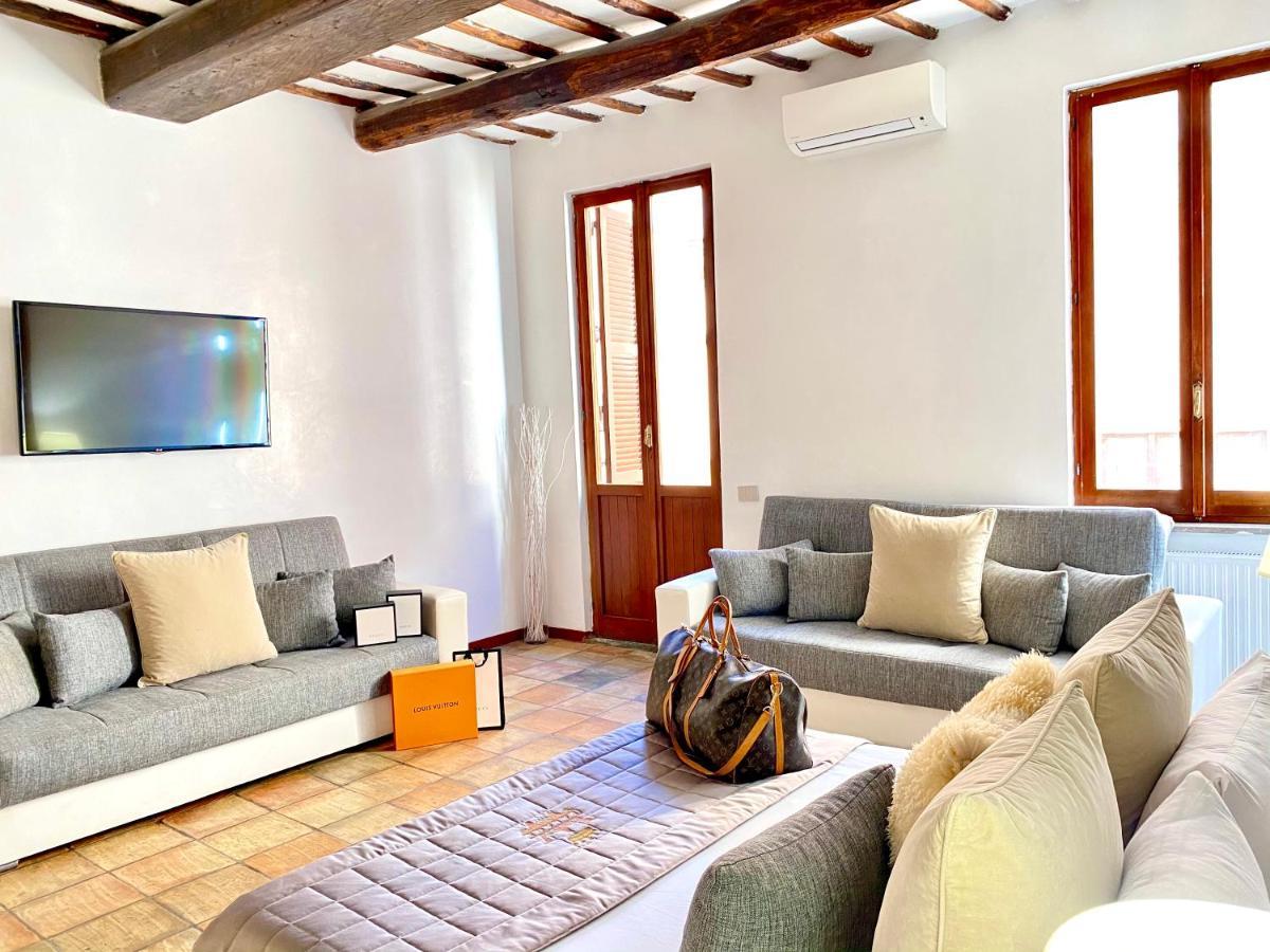 Fontana Di Trevi Private Luxury Apartaments โรม ภายนอก รูปภาพ