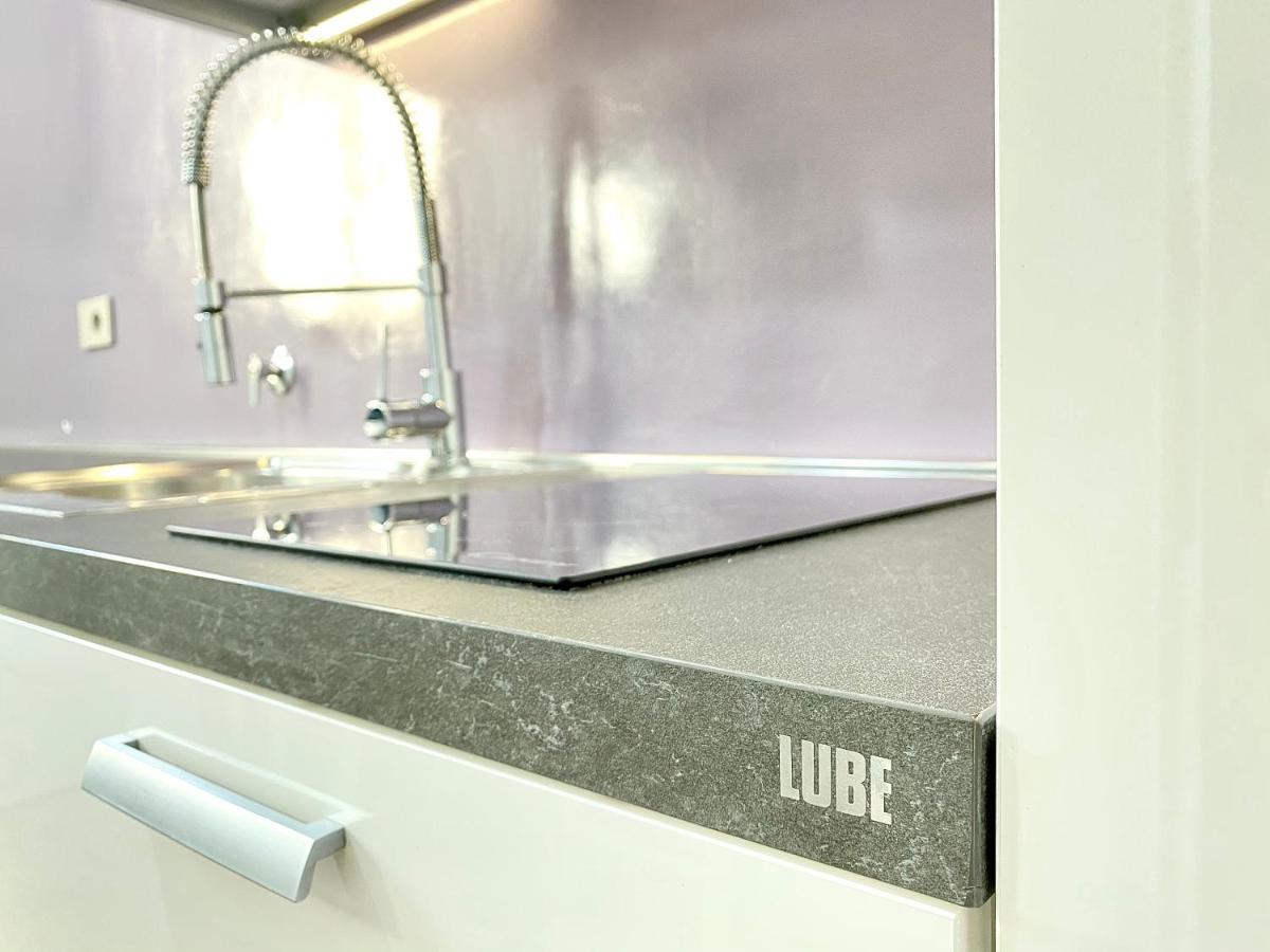 Fontana Di Trevi Private Luxury Apartaments โรม ภายนอก รูปภาพ